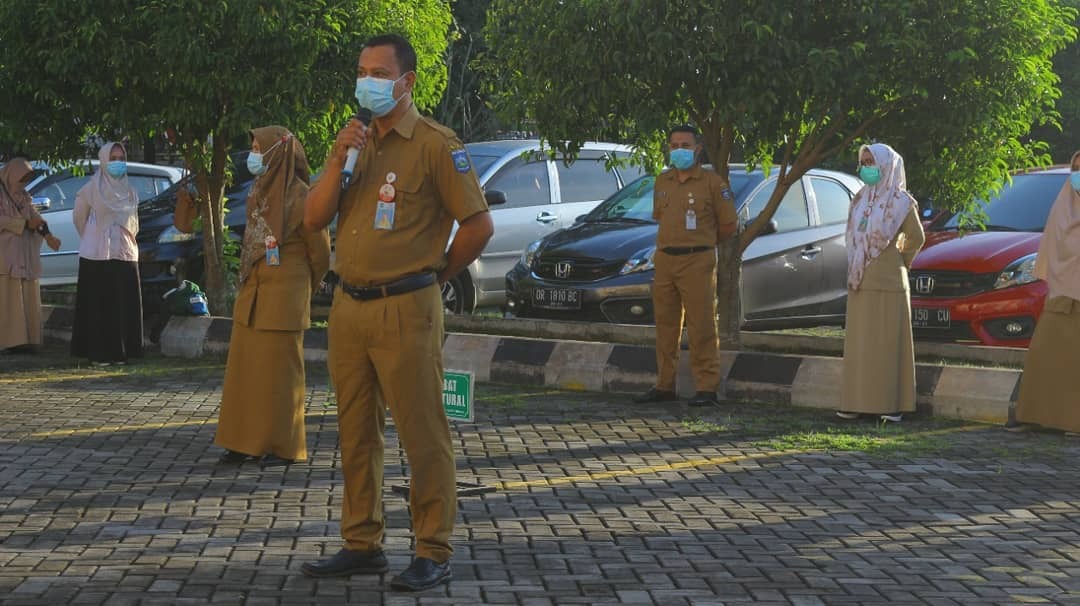 MENGEDEPANKAN PROKES, KABAG TU MINTA AGAR CHRSJMS SELALU MENJAGA DIRI